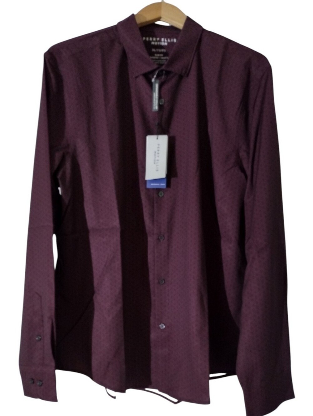 Perry Ellis Men’s Burgundy Patterned Dress Shirt